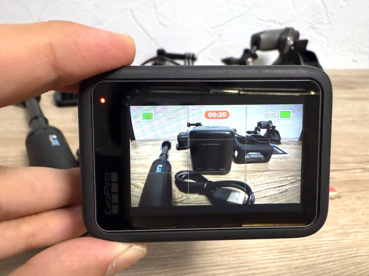 【送料込】GoPro HERO10 Black　おまけ多數(shù)?すぐ使えます【中古】