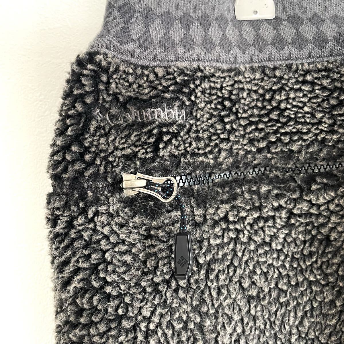 【Columbia/コロンビア】厚手ボアフリース ハーフパンツ/ダークグレー/L表記/アウトドアボトムス/衝撃プライス！1点限定販売★完全売切！B7_画像4