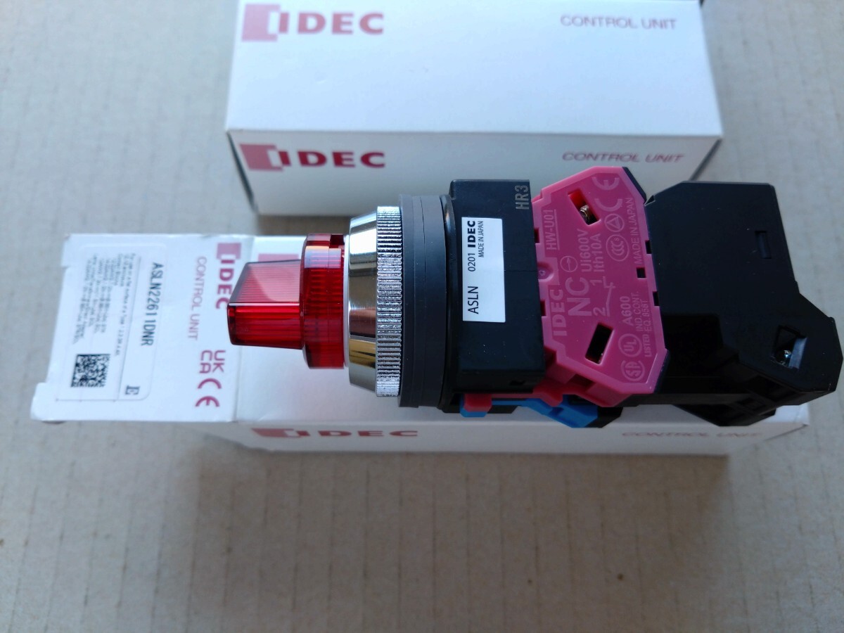 新品未使用 IDEC アイデック 照光セレクタスイッチ ASLN22611DNR 3個_画像2