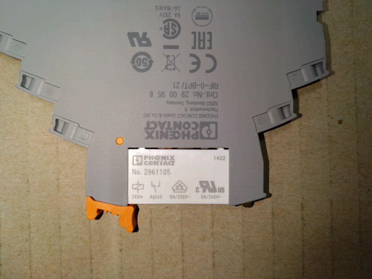 新品未使用・バルク品 PHOENIXCONTACT フェニックスコンタクト リレーモジュール RIF-0-RPT-24DC/21 7個_画像6