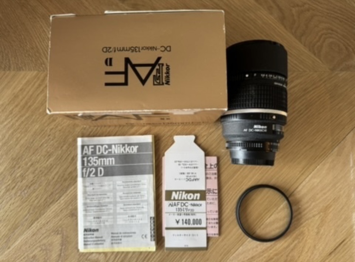 箱付 ニコン Nikon AF D DC-Nikkor 135mm 2D レンズ