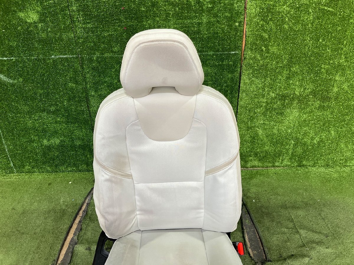 Y管理78813 H25 ボルボ V40 T4 MB4164T 右ハンドル】☆ハーフレザー 運転席 ドライバーズ 電動パワー シート グレー系 A/C付☆_画像4