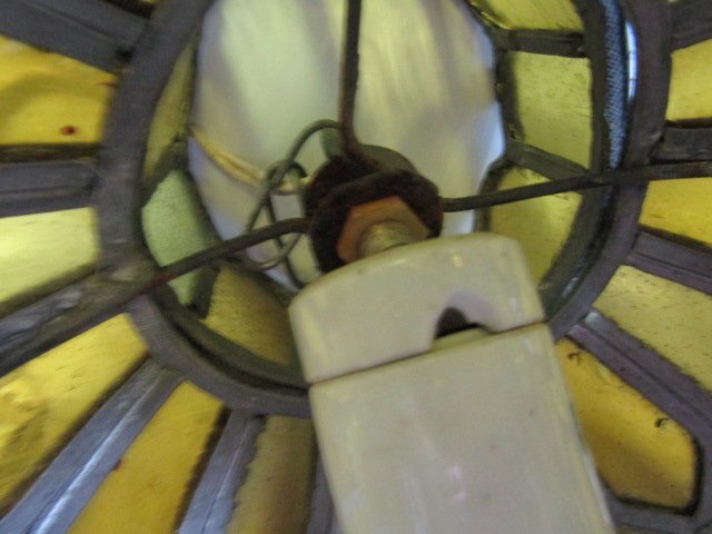 ステンドグラス風(fēng)燈　　ジャンク品　　釣り下げ式電気　 　　　　　ステンドガラス　　 　ランタン　照明　行燈　　　電燈　昭和レト