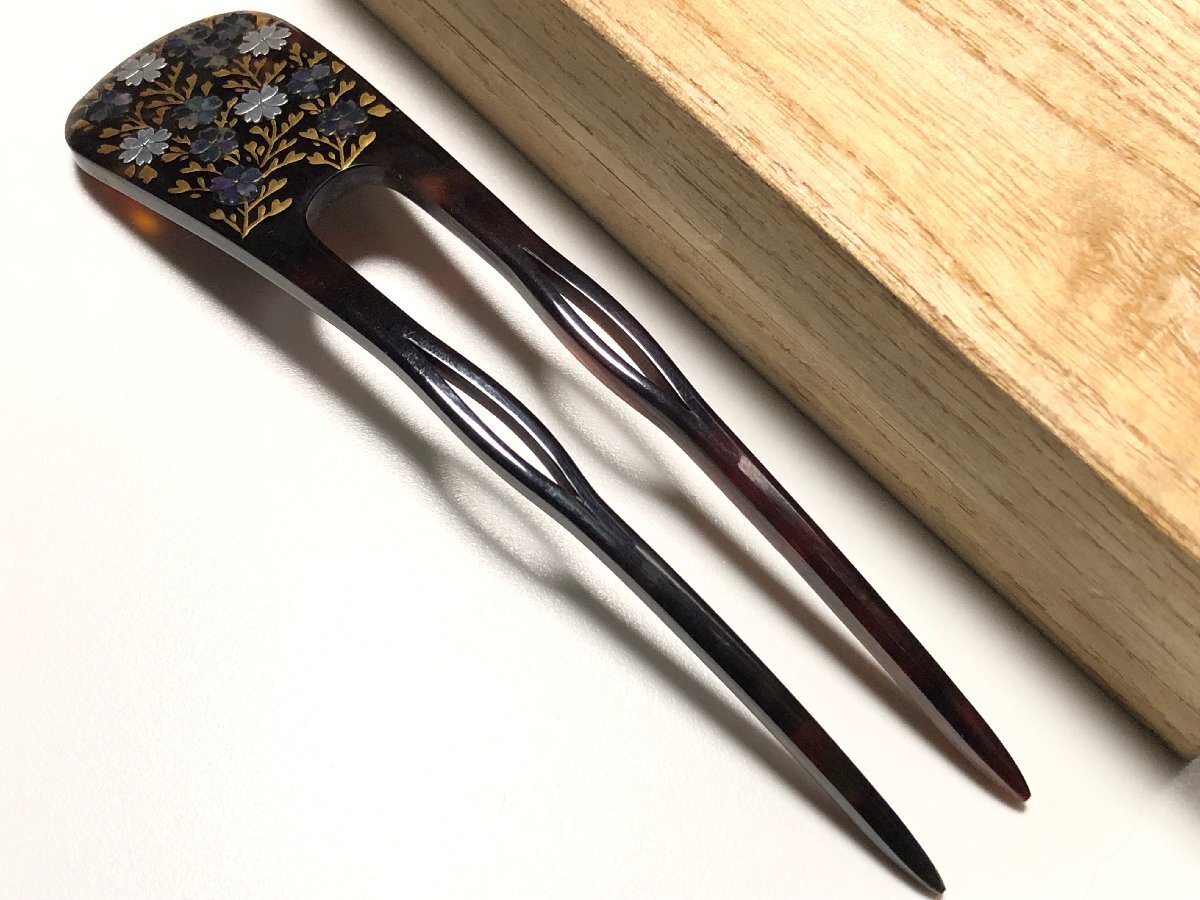 アンティーク 本鼈甲 金蒔絵 螺鈿 9.3g 作家物 好山 桜文 簪 共箱付属_画像2
