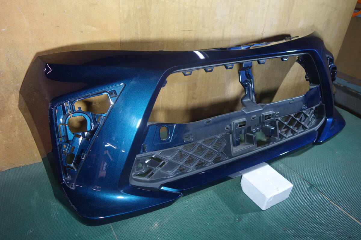21078　M900A 後期 ルーミー G/X　フロントバンパー　ロアグリル付き　B82 レーザーブルー　52119-B1440_画像3