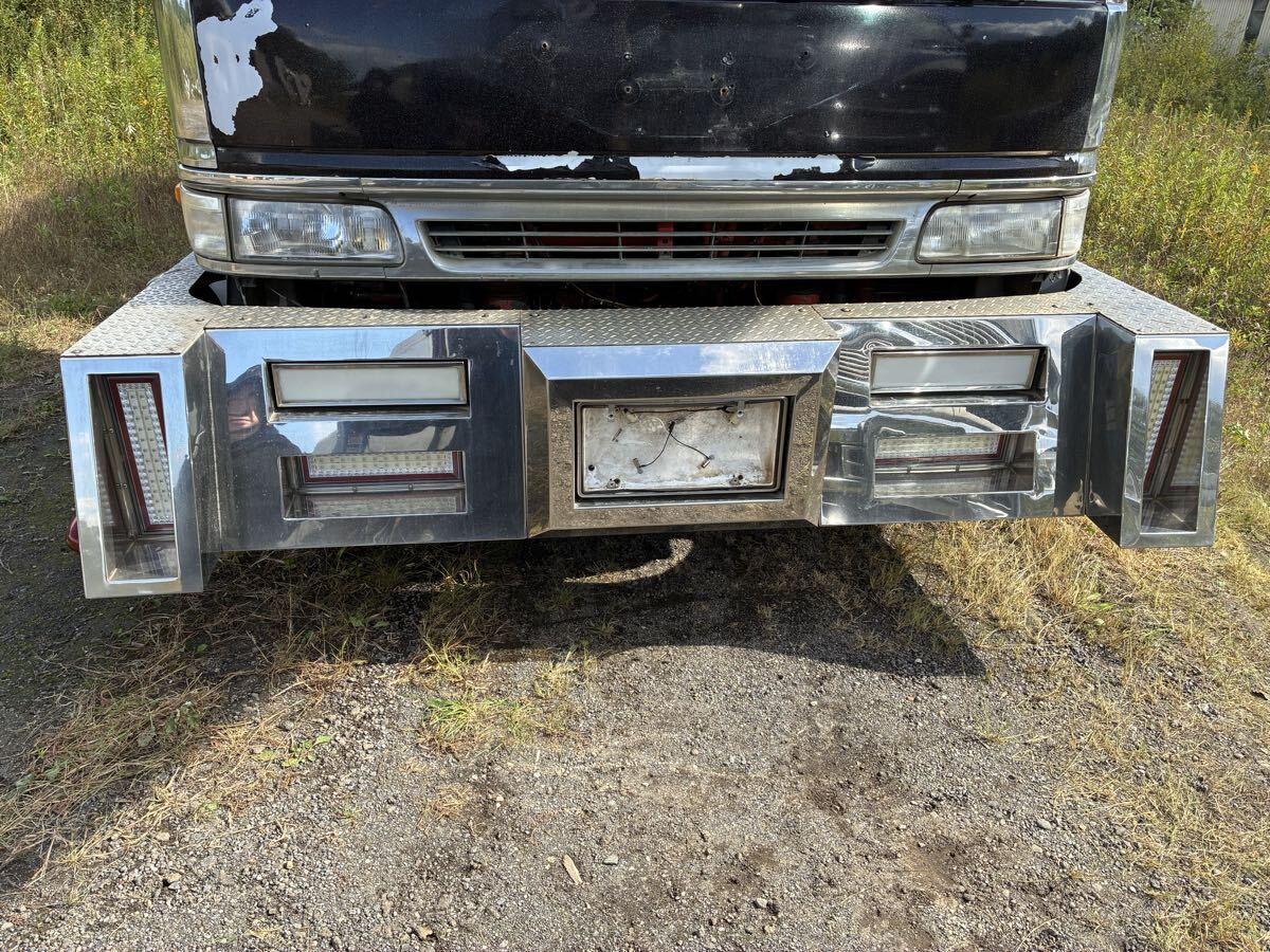 大型トラック用　バンパー