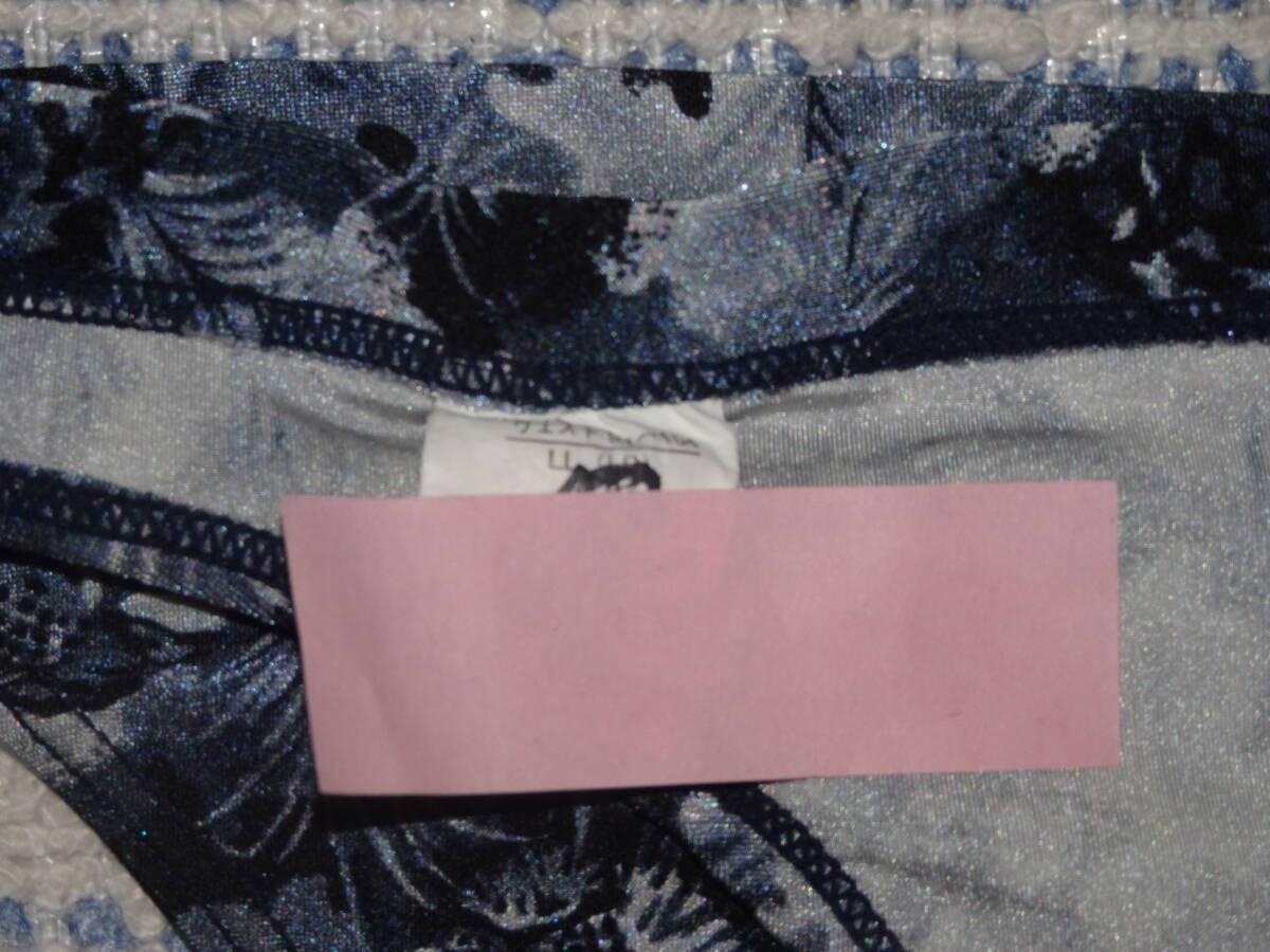 208 　日本ニット　スイムビキニパンツ　SizeＬＬ　グレー×ブラックのリーフ柄デザイン　中古　大き目_画像6