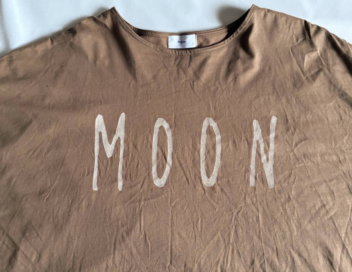 hagumu ハグム ビックTシャツ フレンチスリーブ クルーネック 前後差 サイドスリット 綿100% 英字 モカ色系 着丈65~70 身幅74 ゆったり F_画像4