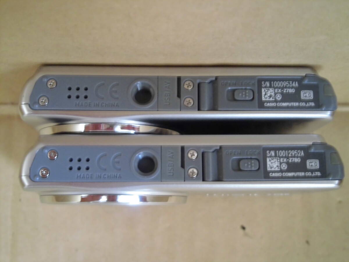 カシオ コンパクト デジタルカメラ エクシリム EX-Z780 シルバー 2臺(tái)　當(dāng)時(shí)物 