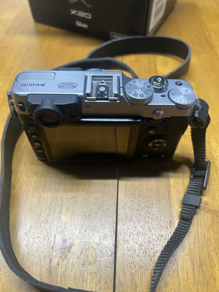 FUJIFILM X20 シルバー デジタルカメラ?。ē弗悭螗罚? bimg=