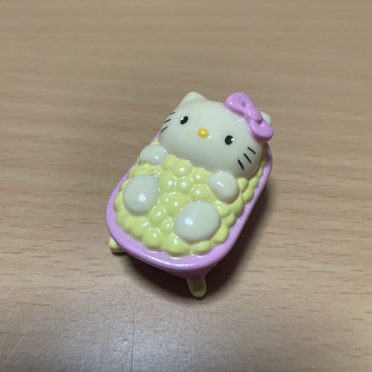 2003 希少！非売品　キティちゃんお風(fēng)呂フィギュア キティとバスタブ　100円?最落無し　USED F3