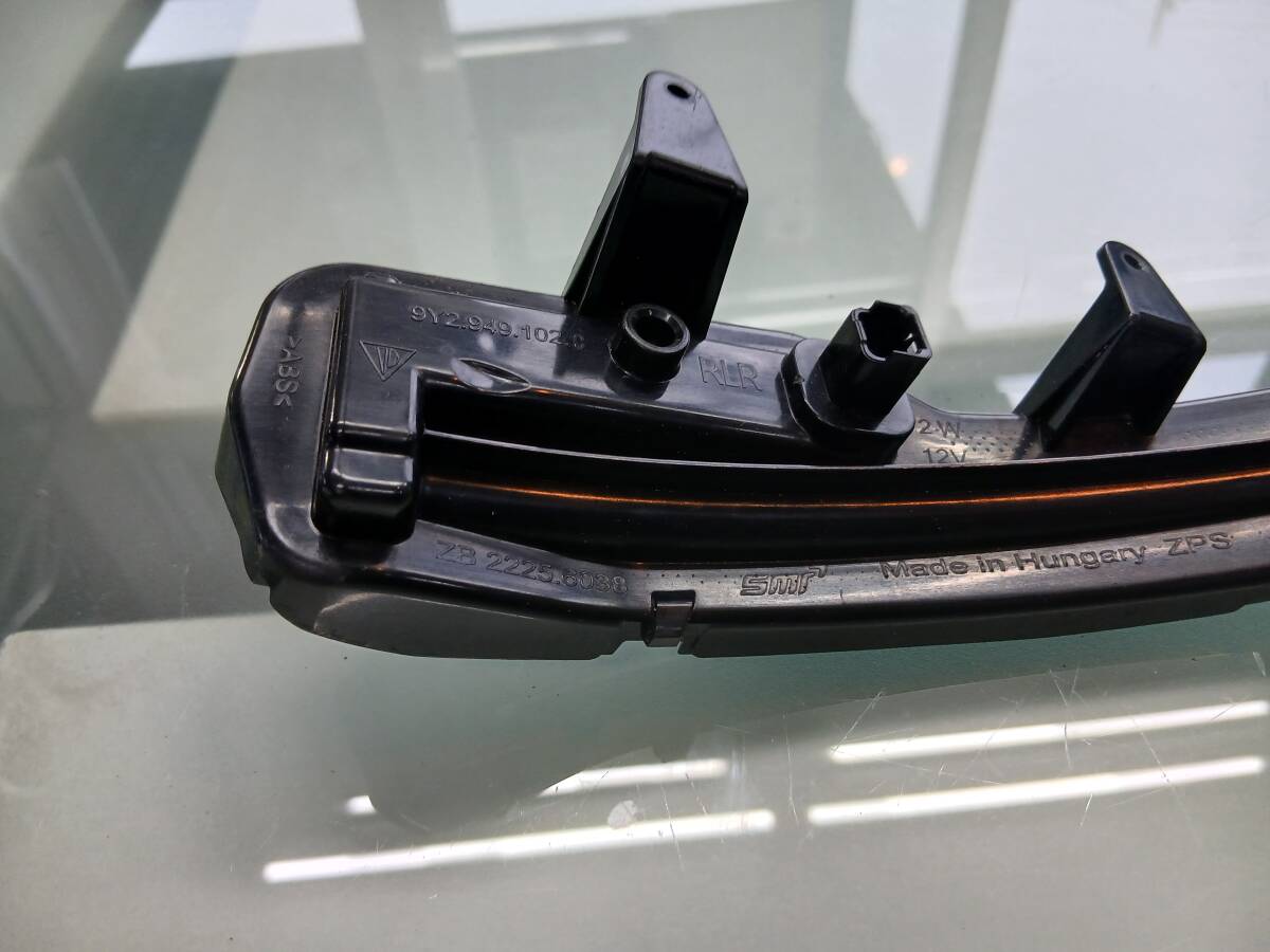 Porsche ポルシェ カイエン 純正 ウィンカー ターンシグナル ドアミラー用 9Y2949102C　S4091 _画像6