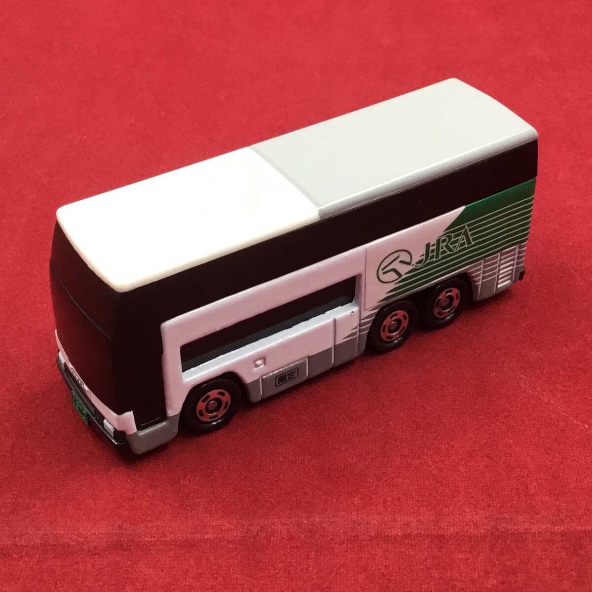 タカラトミー 日野 グランビューバス JRA 美浦?栗東トレーニングセンターと競(jìng)馬場(chǎng)をつなぐ競(jìng)走馬専用運(yùn)搬車(chē) サンタ特注 未使用品