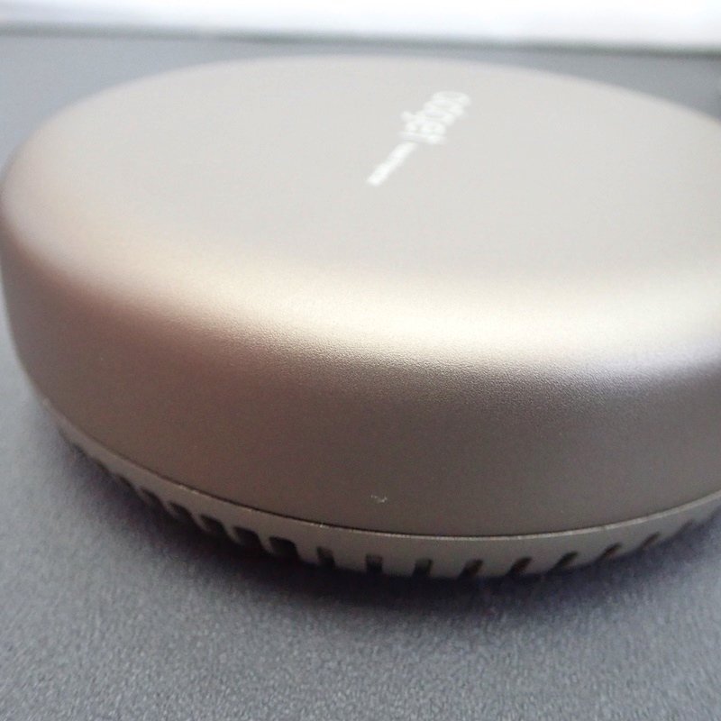 adget Pocket Projector バッテリー內(nèi)蔵DLPプロジェクター グレージュ 32GB 4500ｍAh 動(dòng)作確認(rèn)?初期化済み アジェット 1円スタート 管1