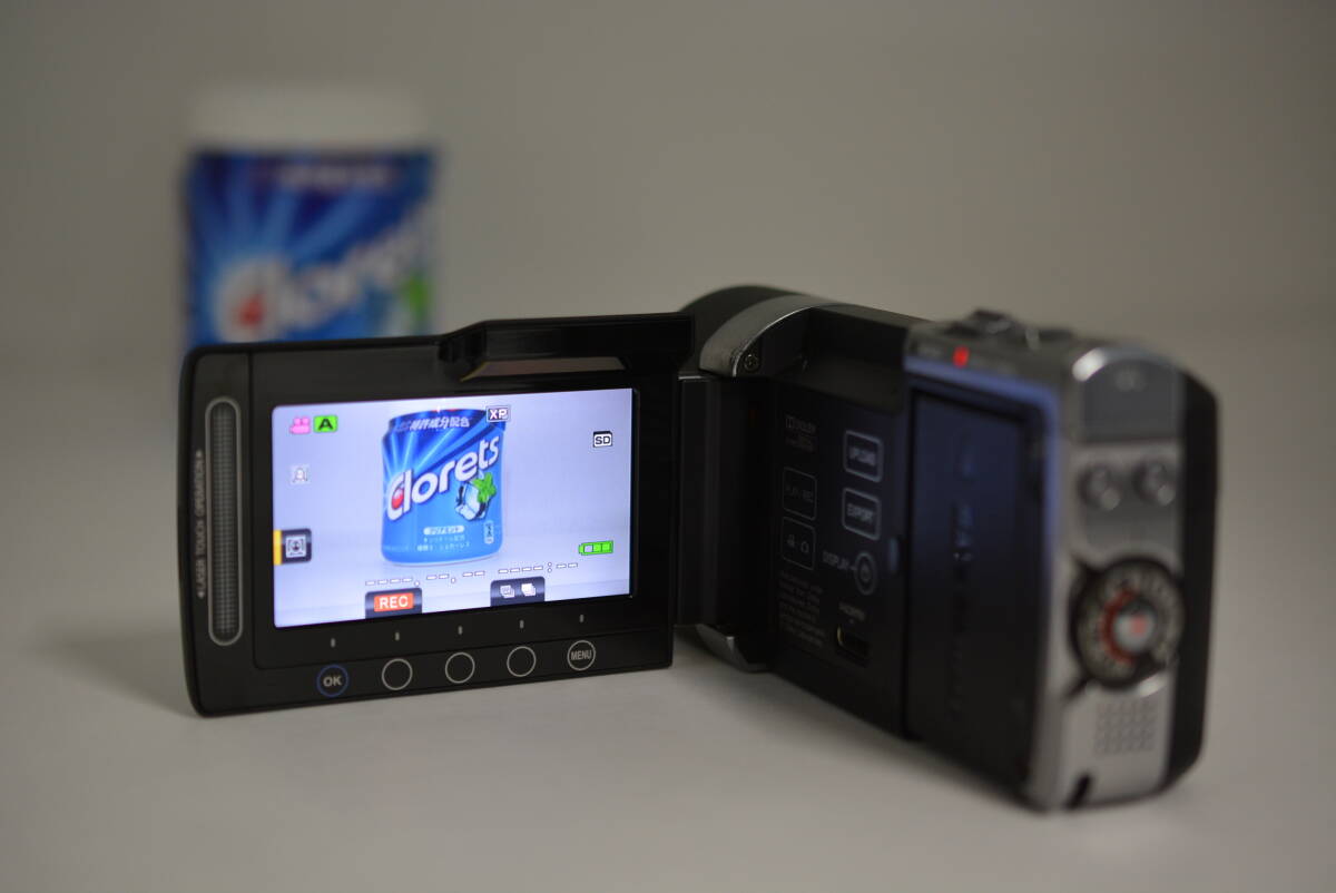 動作品 ビクター Victor JVC Everio GZ-X900-B エブリオ 黒 ブラック デジタルビデオカメラ リモコン付 管MM2938