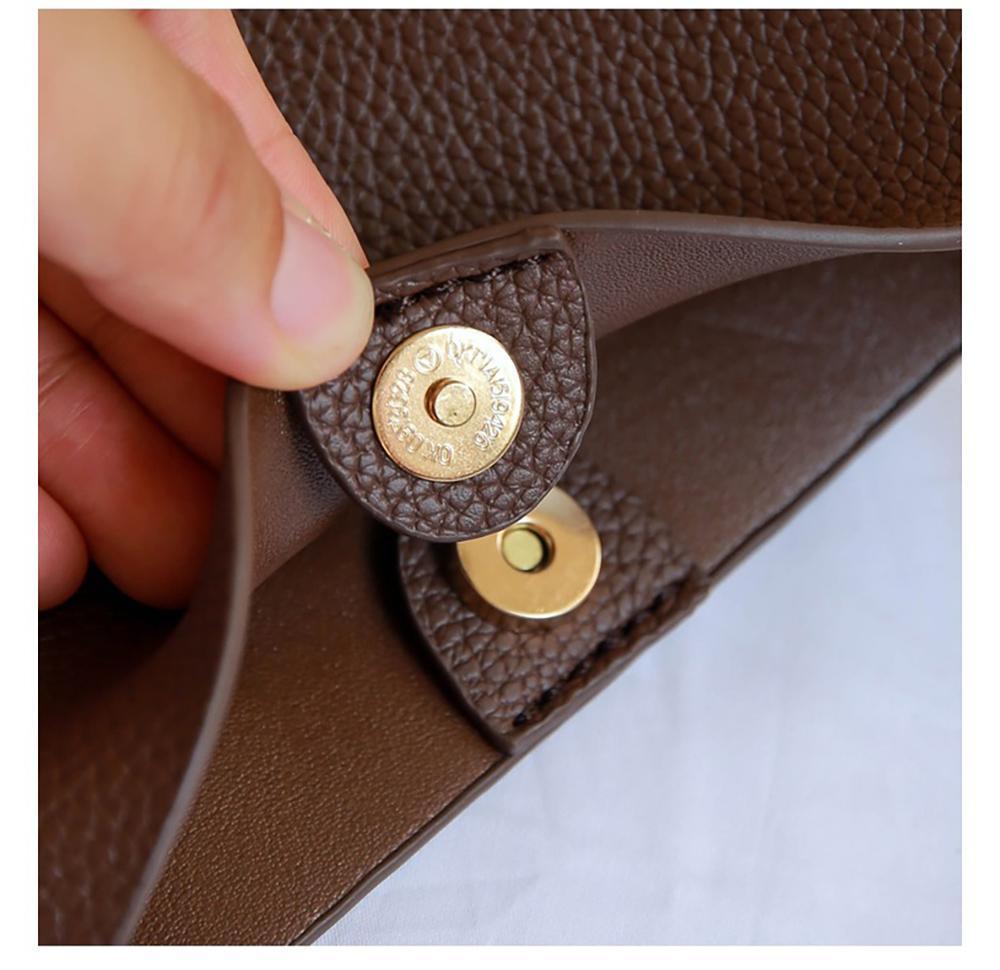 レザーポシェット ブラック スマホポーチ サコッシュ 斜めがけ バッグ カバン 鞄 かばん ミニ 小さい 革製 ワンショルダー_画像9