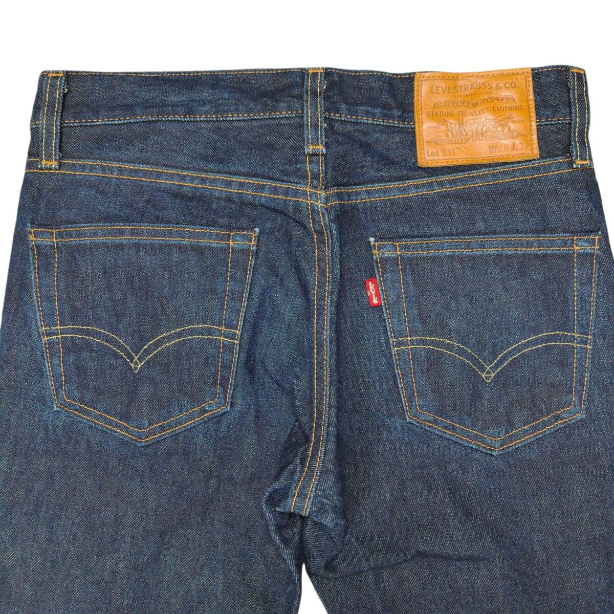 美品 Levi's デニムパンツ W28 L32 USA製 セルビッチ ビッグE オリジナルレングス チェーンステッチ 赤耳 511 リーバイス_画像4