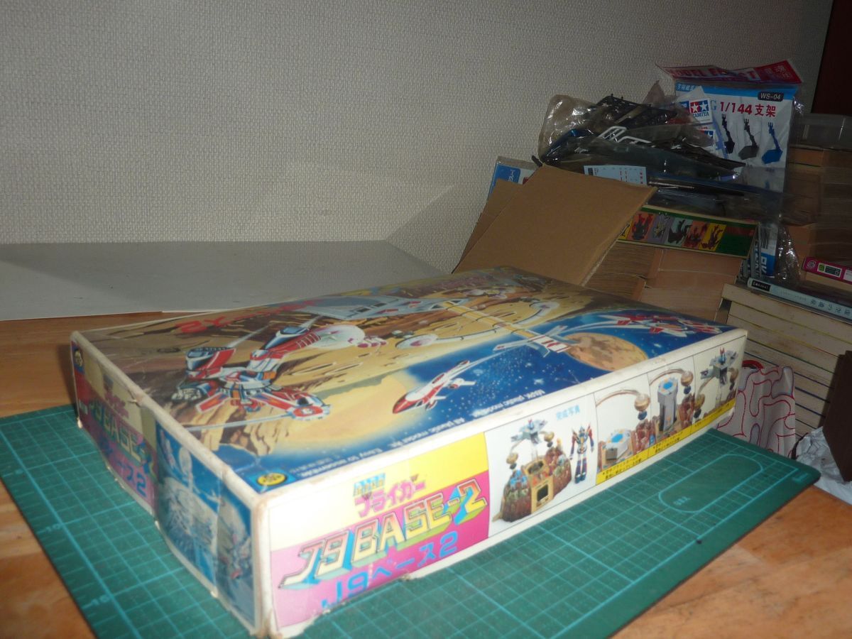 J9ベース２　マーク MARK　銀河旋風ブライガー　ブライガー基地プラモデル　秘密基地／格納庫的な施設 タカトク_画像3