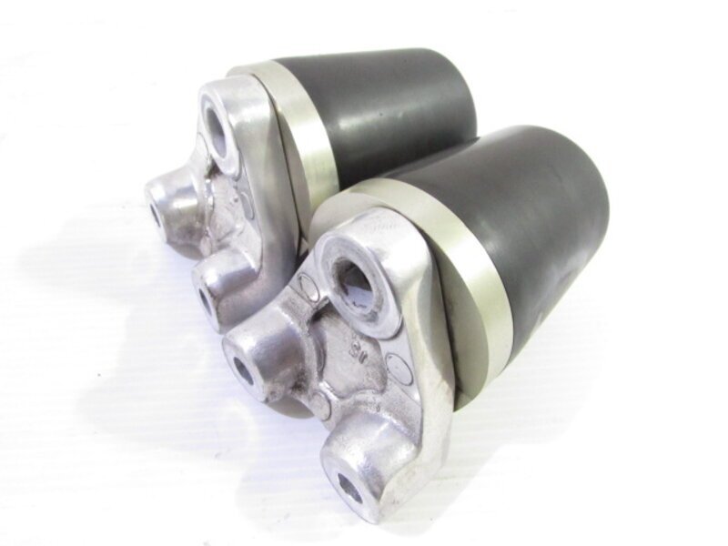 XJR1300 RP03J 大人気!! 社外制 エンジンスライダーSET 破損なし 検※ RP17J RP01J RP021 XJR1200 XJR1200R 4KG SP ブレンボ 160U10