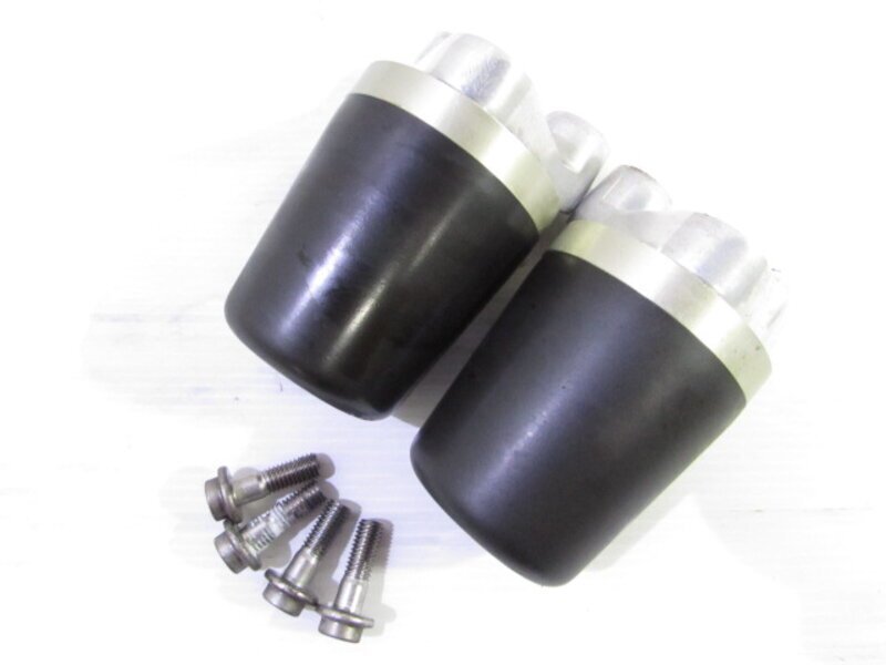 XJR1300 RP03J 大人気!! 社外制 エンジンスライダーSET 破損なし 検※ RP17J RP01J RP021 XJR1200 XJR1200R 4KG SP ブレンボ 160U10