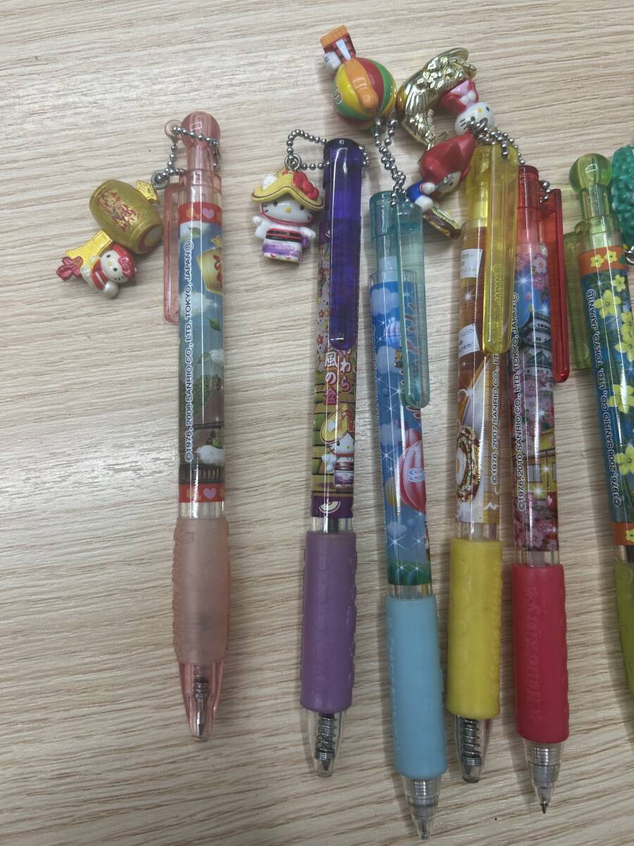 ☆5035 ご當(dāng)?shù)?ハローキティ ボールペン/シャーペン 11本 長期保管品 サンリオ 北海道/名古屋/沖縄など 中古