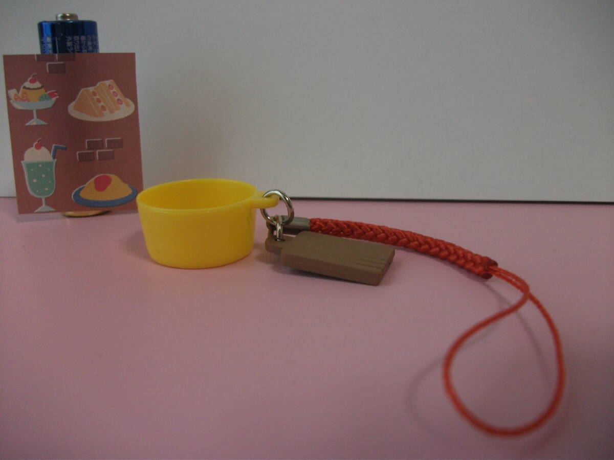 夏目友人帳 ミニチュア フィギュア ニャンコ先生 ぶらり 銭湯 桶 下駄札 ストラップ コレクション マスコット キャラクター オブジェ レア