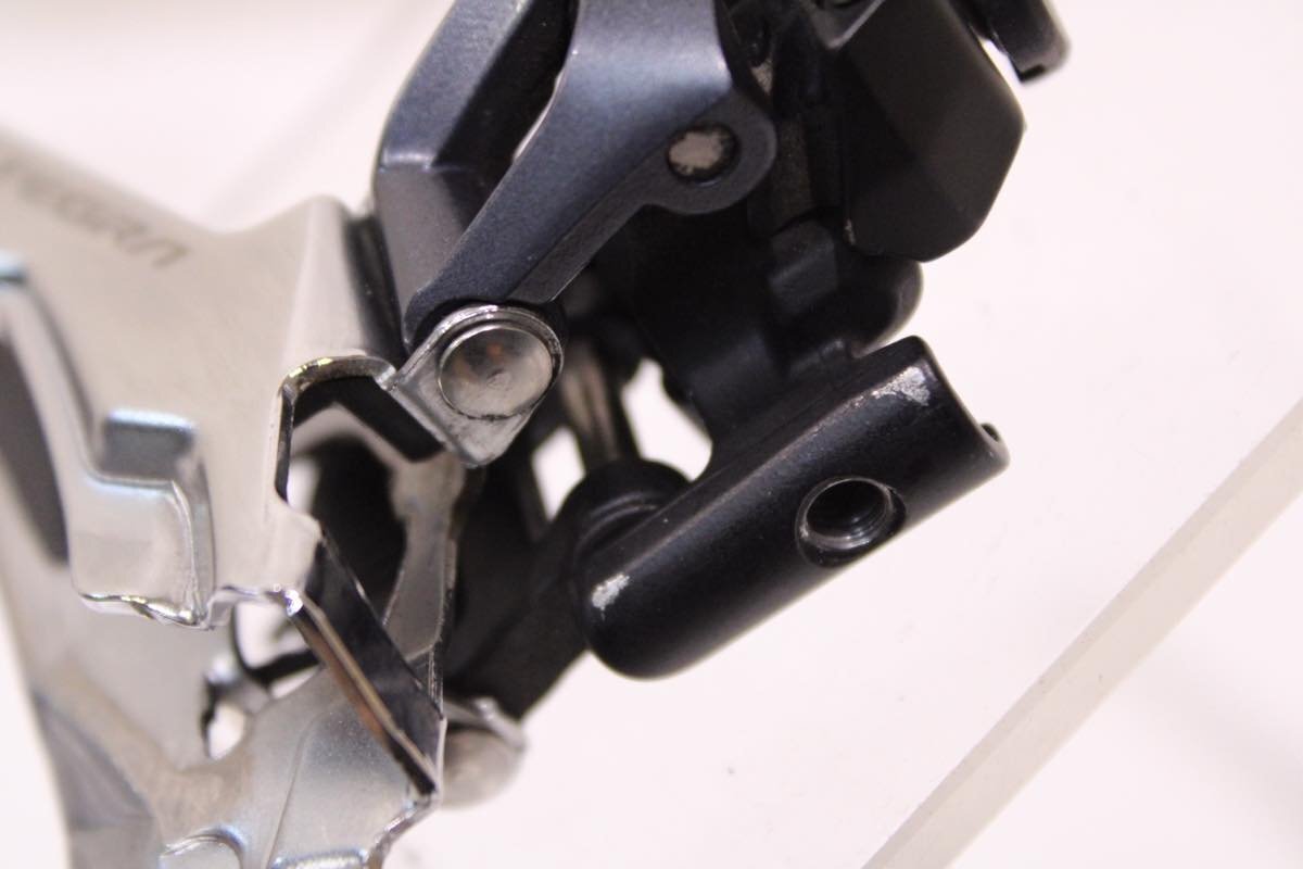 ●SHIMANO シマノ FD-R8000 ULTEGRA 2s フロントディレイラー 直付け 美品