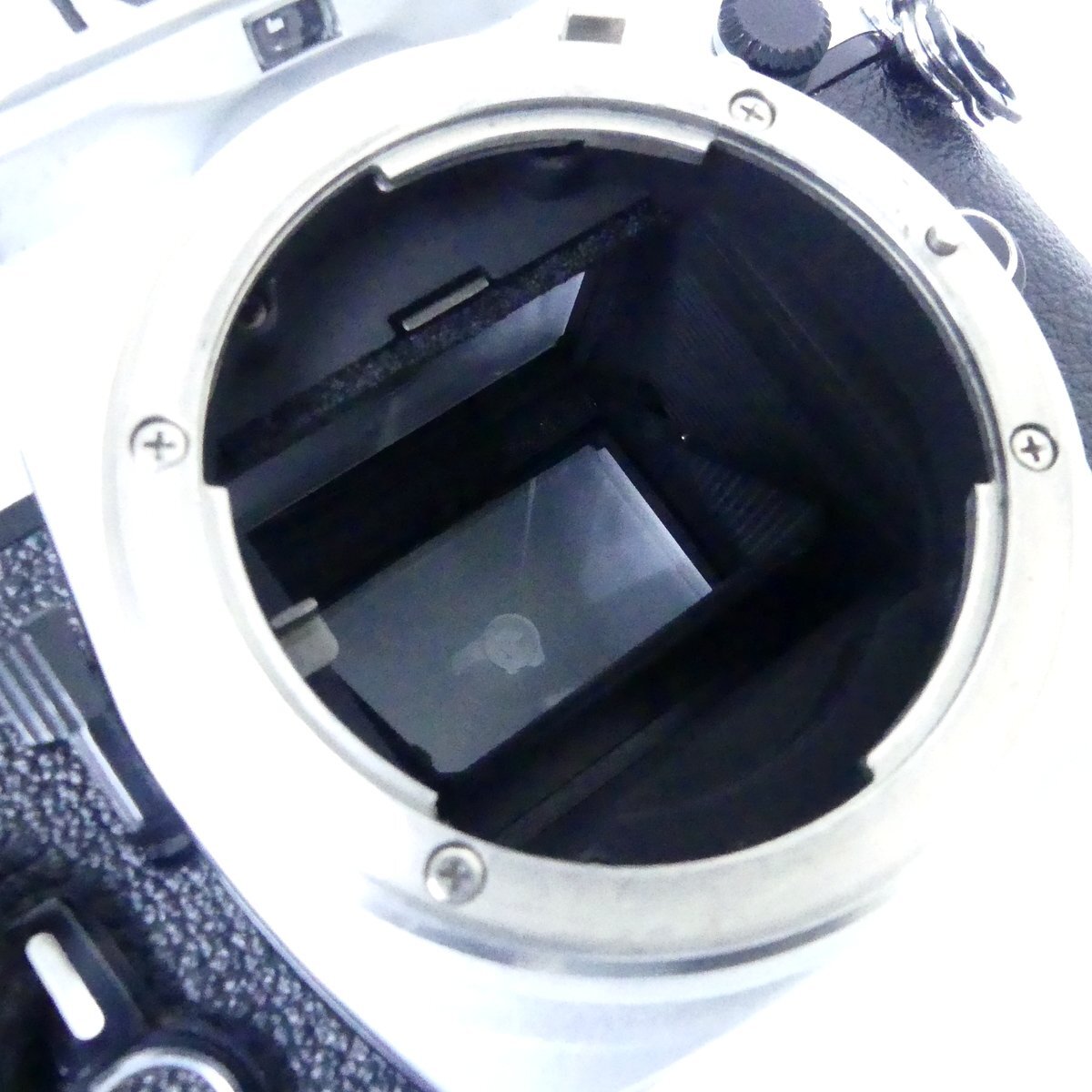 Nikon ニコン FE シルバー カメラボディ フィルムカメラ 通電、空シャッターOK USED /2509C