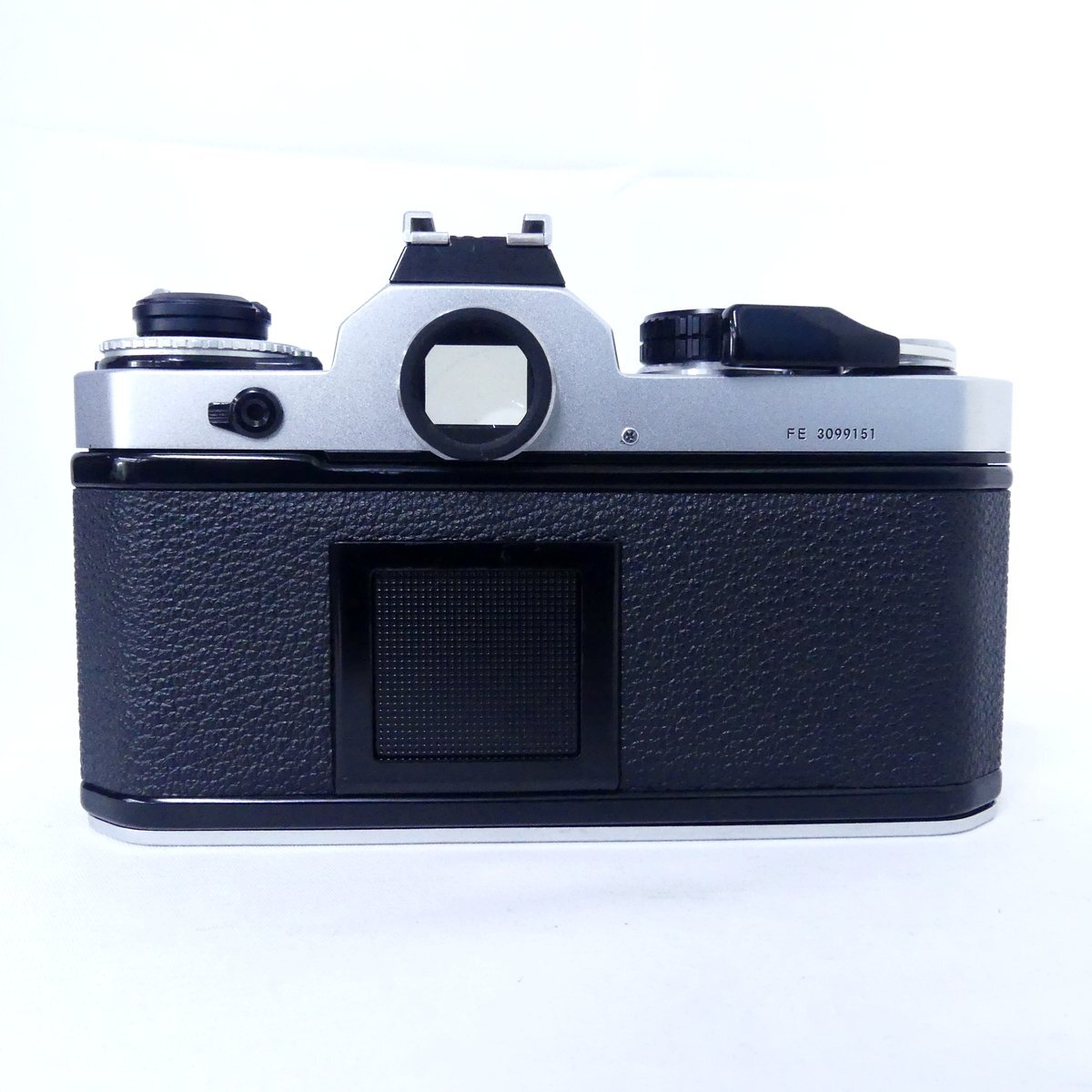Nikon ニコン FE シルバー カメラボディ フィルムカメラ 通電、空シャッターOK USED /2509C