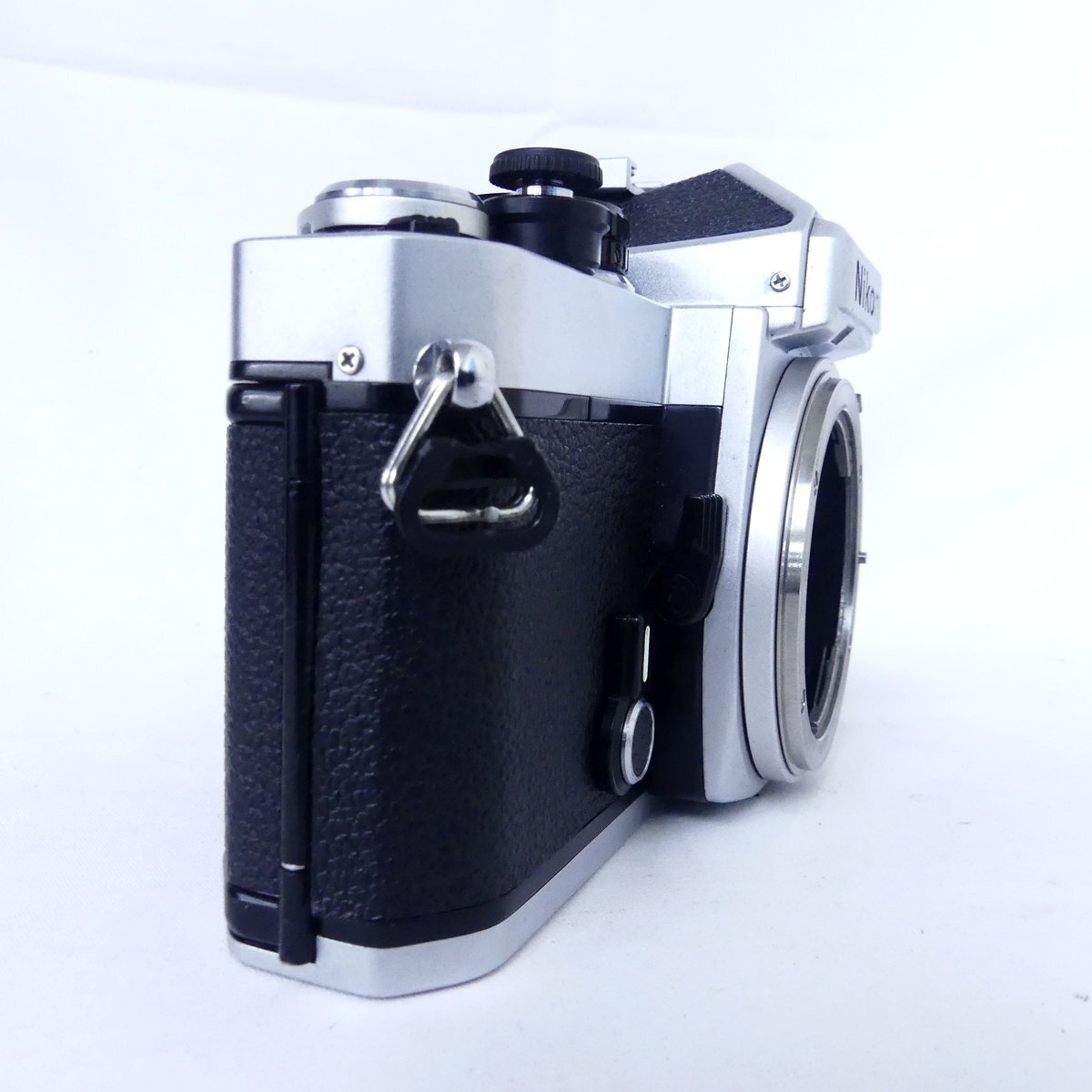 Nikon ニコン FE シルバー カメラボディ フィルムカメラ 通電、空シャッターOK USED /2509C