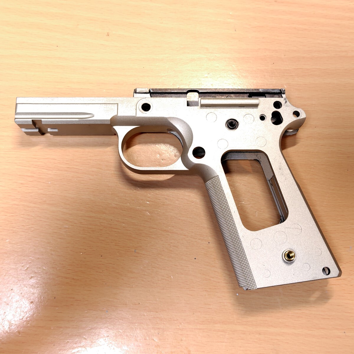 全国無料，定番人気WA SCW ナイトホークタロン NIGHTHAWK TALON Ver.3 HW樹脂製 リーコンフレーム 一式/ ガバメント 1911 Kimber Wilson MEU(ガスガン)｜売買されたオークション情報、yahooの商品情報をアーカイブ公開 - オーク ガスガン