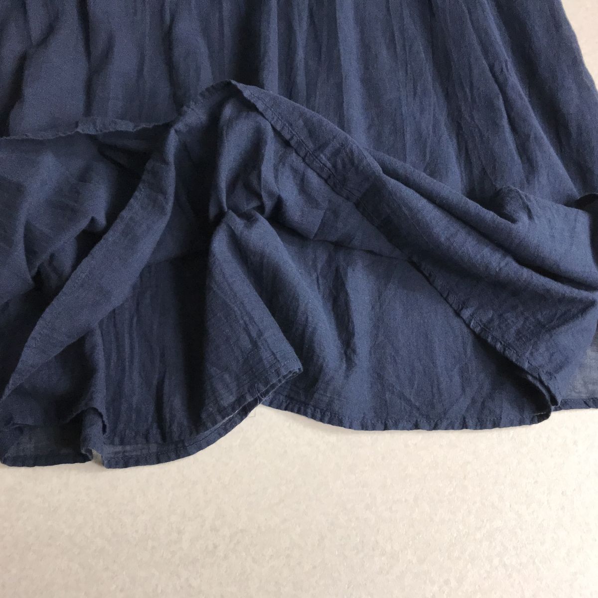 ○ earth ecoloco エコロコ　ギャザー　ノースリーブ ワンピース