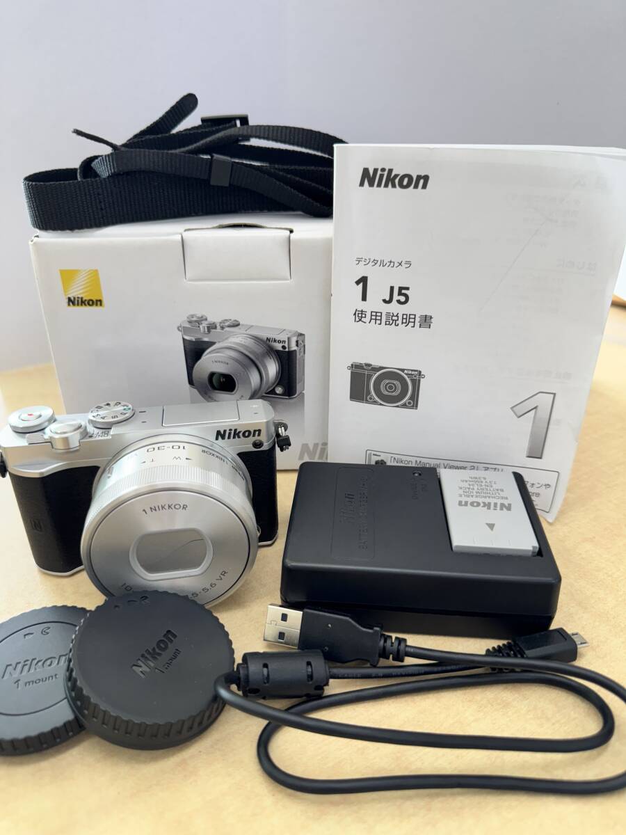 【Nikon】ニコン1 J5 