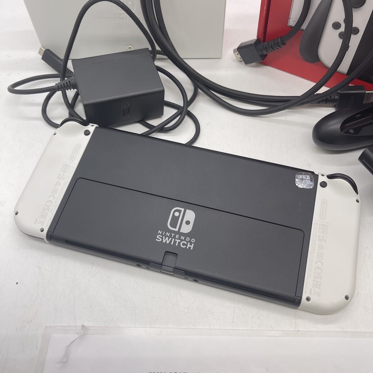 ★ML16491★ Nintendo Switch 有機ELモデル ホワイト 初期化済み HEG-001 2022年製 スイッチ_画像5