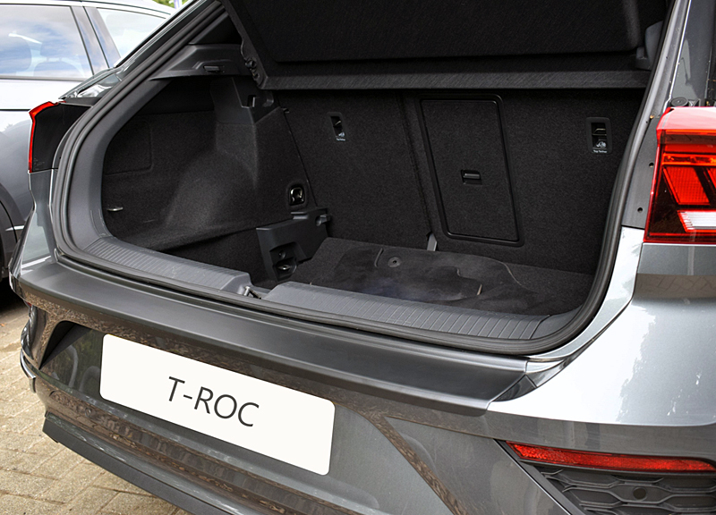 VW Tロック RGM リアバンパープロテクタートランクガード・ブラック T-ROC_画像2