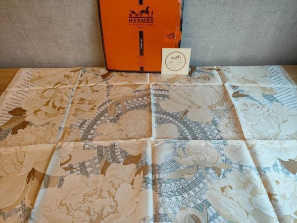 HERMES エルメス スカーフ Les Pivoines カレ90 フローラルパターン 芍薬 100% ショール シルク_画像4
