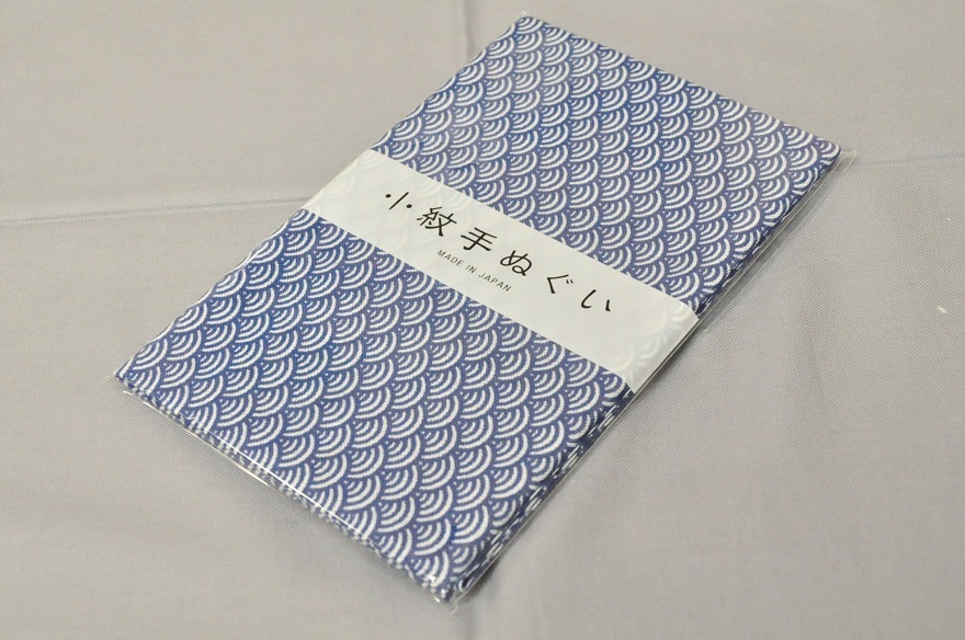日本手拭・小紋手ぬぐい3本~ 青海波、三枡、花火柄~_画像2