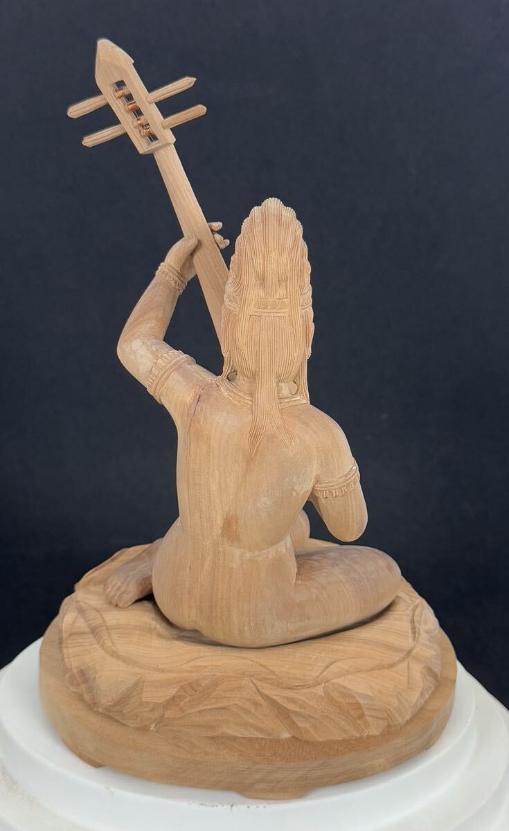 AZ-208 仏教美術(shù) 白檀 木彫 彫刻 弁財天 変形臺座 ４寸 座弁財天 箱付 艶人形 春畫 香木 仏像 細密彫 置物 オブジェ 