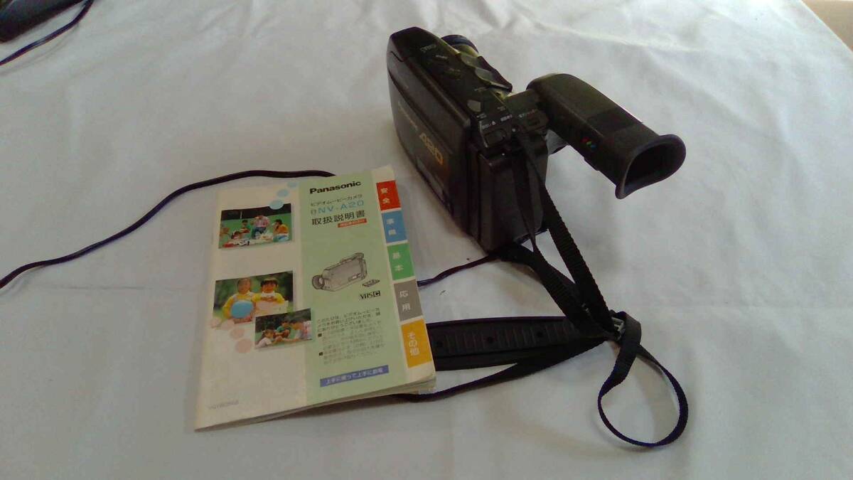 Panasonic　ビデオムービーカメラ　NV-A２0　used_画像1