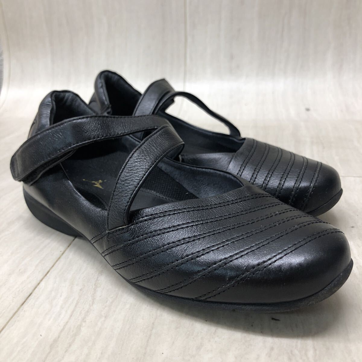 M294 FN-250905-270 MIZUNO ミズノ セレクト800 クロスベルトパンプス ストラップフラットシューズ レディース ブラック 21.5cm