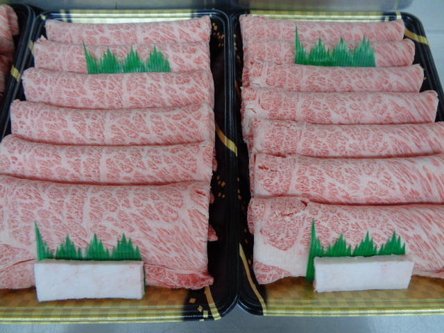 さつま和牛Ａ５牝　超特肩ロースすき焼き　２ｋｇ?。?2）