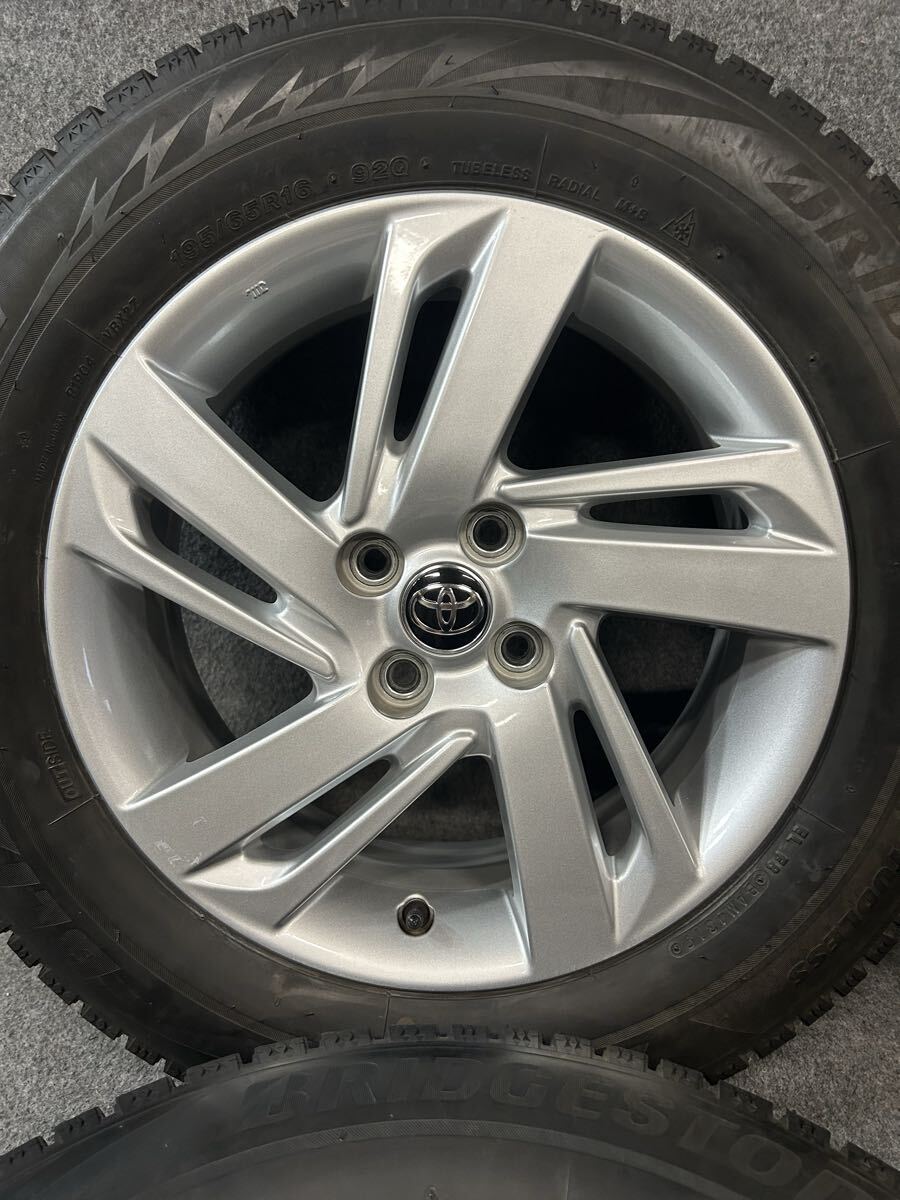 195/65R16 ブリヂストン/VRX2 2019年 トヨタ ライズ 純正 16インチ 6J +40 100 4H スタッドレス ダイハツ ロッキー 流用 4本_画像4