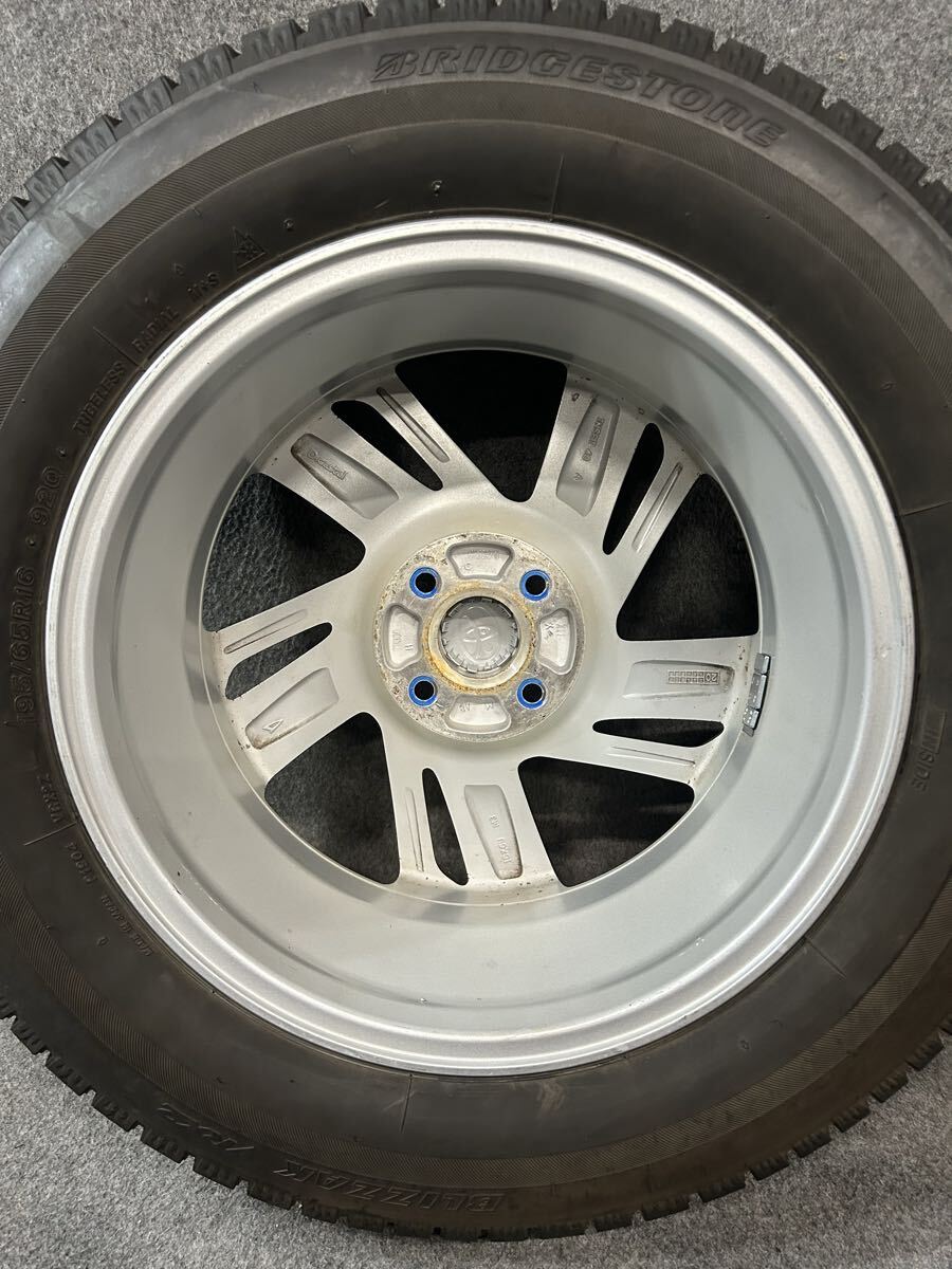 195/65R16 ブリヂストン/VRX2 2019年 トヨタ ライズ 純正 16インチ 6J +40 100 4H スタッドレス ダイハツ ロッキー 流用 4本_画像6