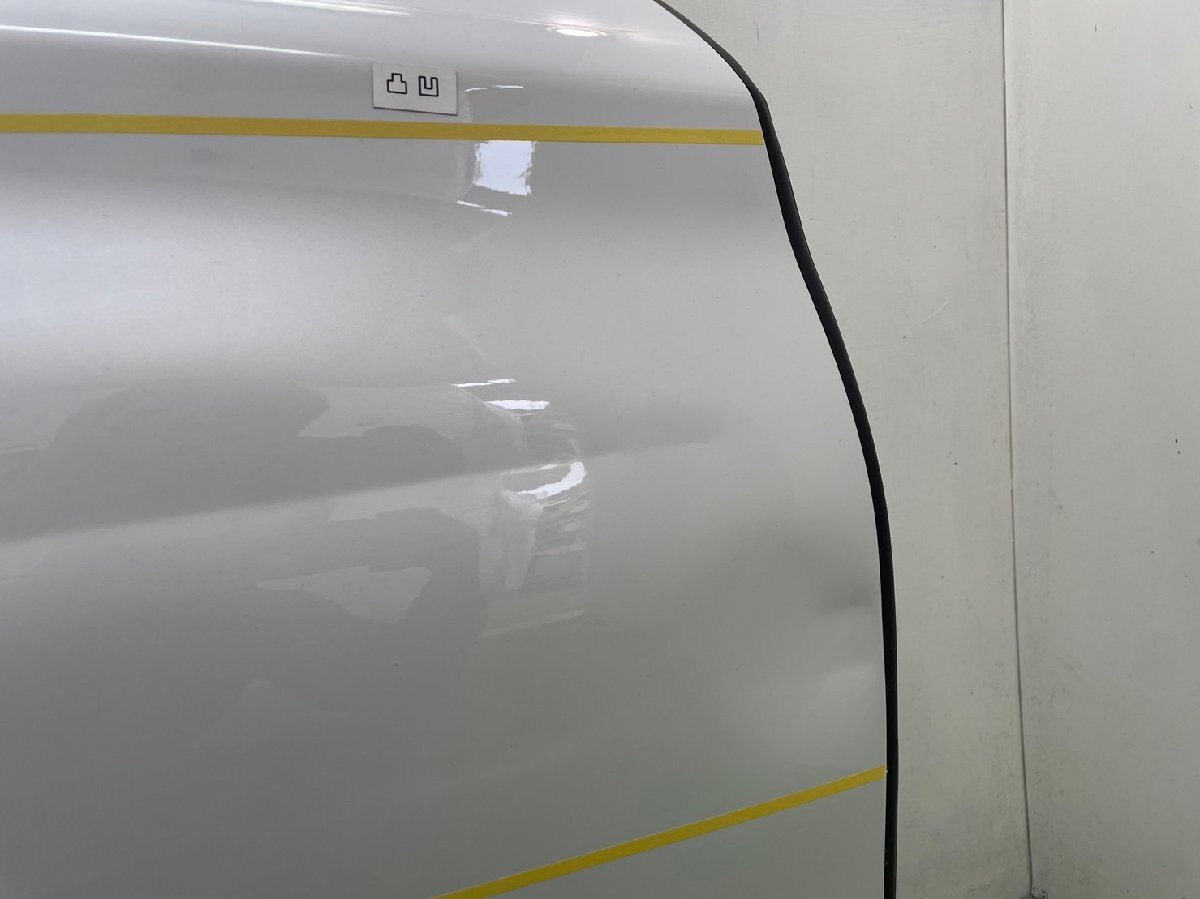 71141◇F48 BMW X1 右リアドア◇フェンスE.