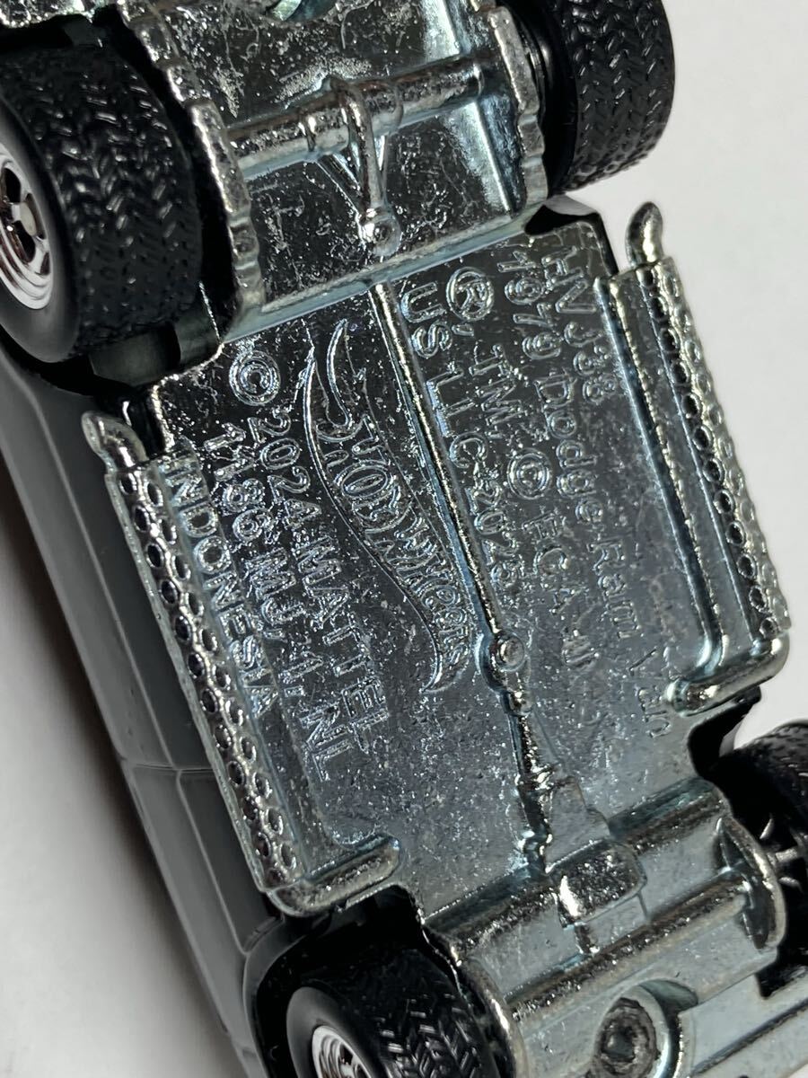 ホットウィール　ポップカルチャー 1979 ダッジ ラム バン　オールドスクールバン DODGE RAM VAN ミニカー　リアルライダー_画像8