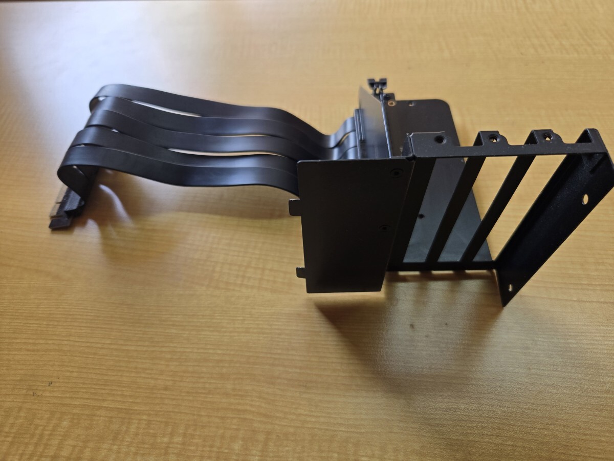 PCIE ライザーケーブル　中古