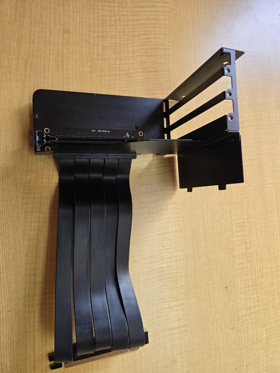 PCIE ライザーケーブル　中古