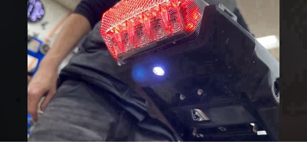 ★JC92 グロム TST Industries フェンダーレスキット ナンバー灯 リフレクター ナンバーフレーム付属_画像6