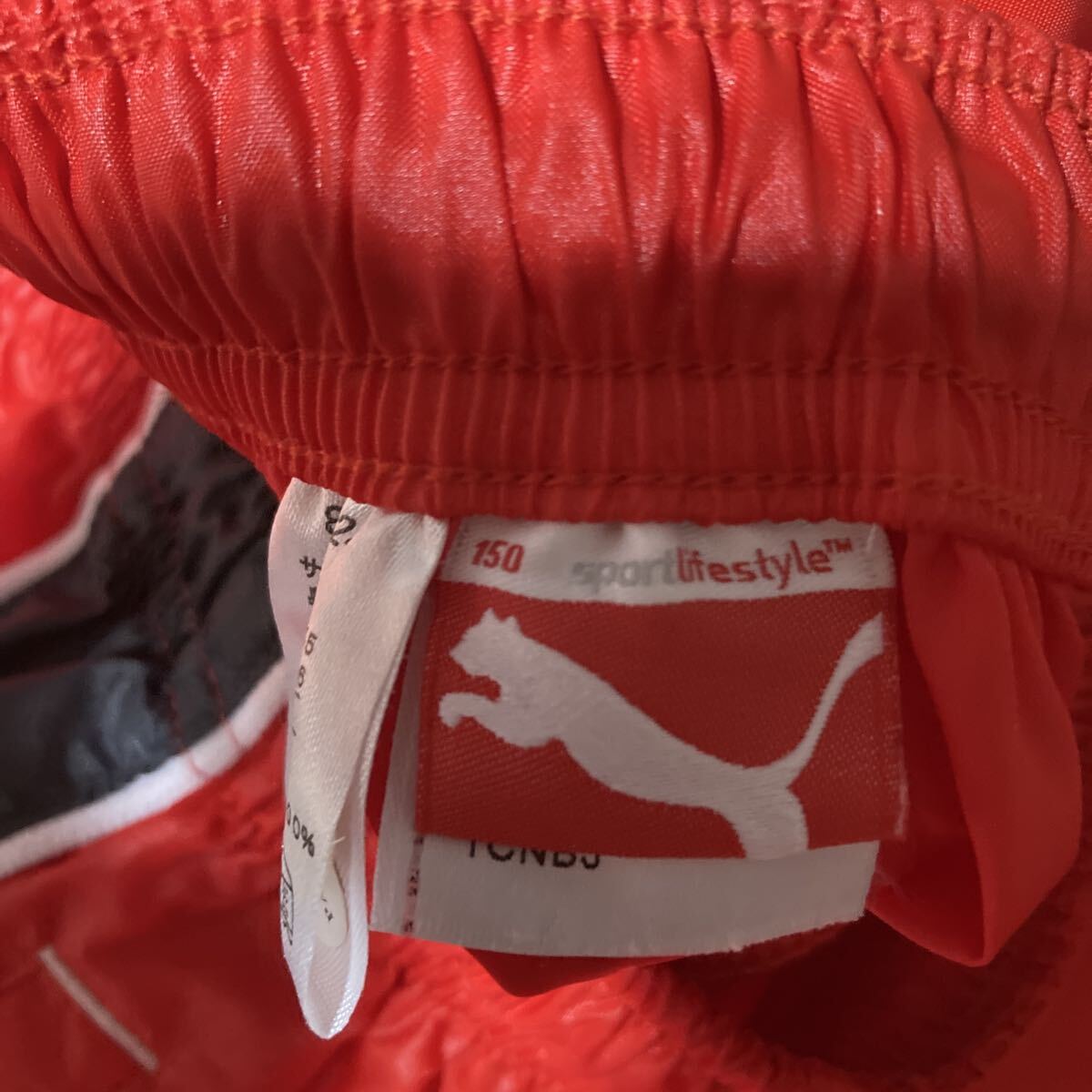 PUMA プーマ ナイロンパンツ ズボン サイズ150 赤 黒 美品_画像3