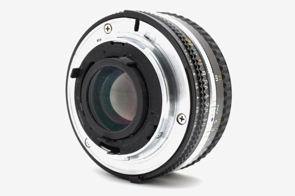 [美品]ニコン Nikon Ai-s NIKKOR 50mm f/1.8 マニュアルフォーカス Pancake レンズ 2597862